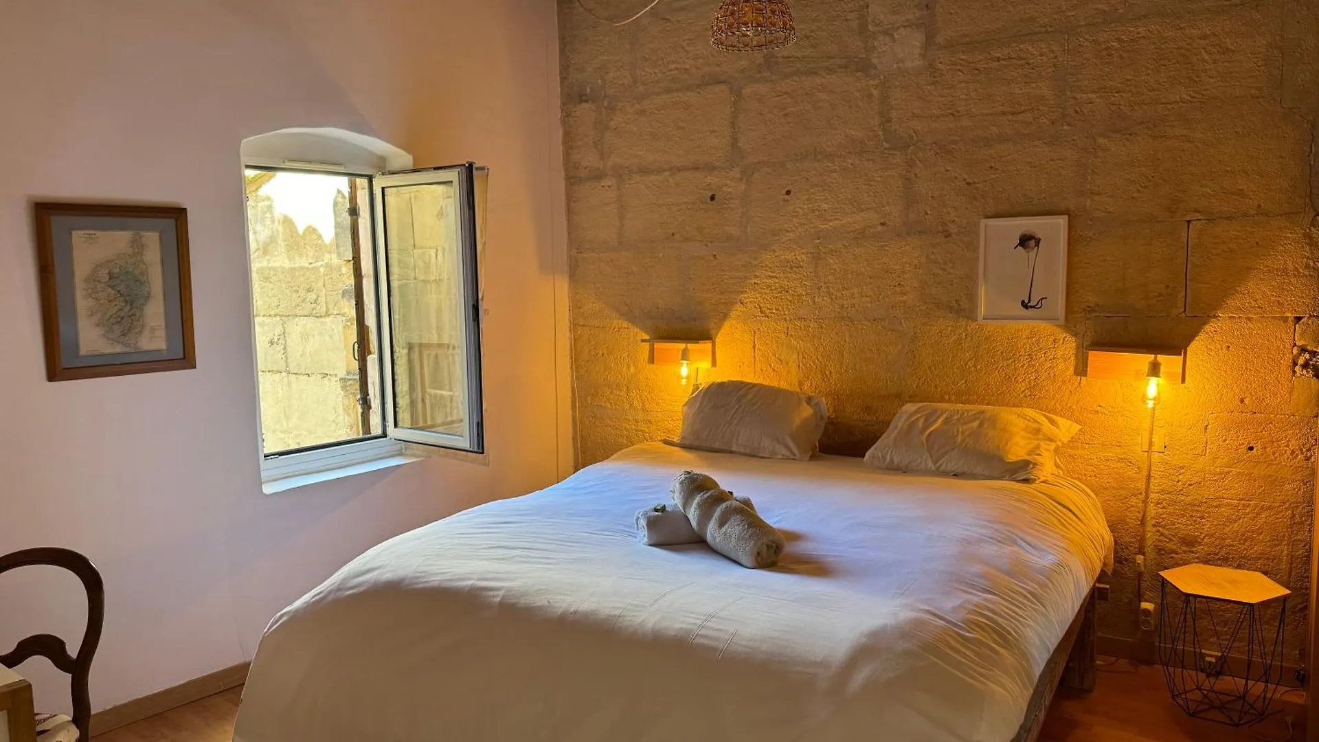 Maison Nomade, Clim - Terrasse Arles 0*,